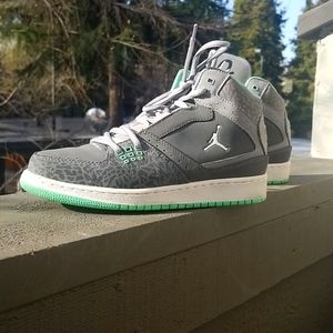 Unisex  youth Jordan's teal grey and white used